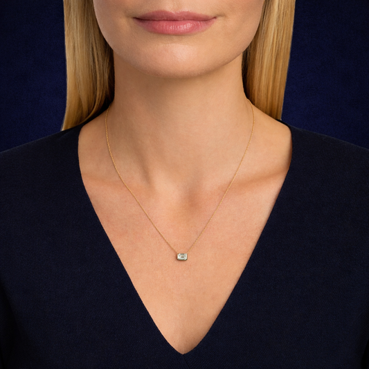 Glorion Orienta – East‑West Emerald Diamond Pendant