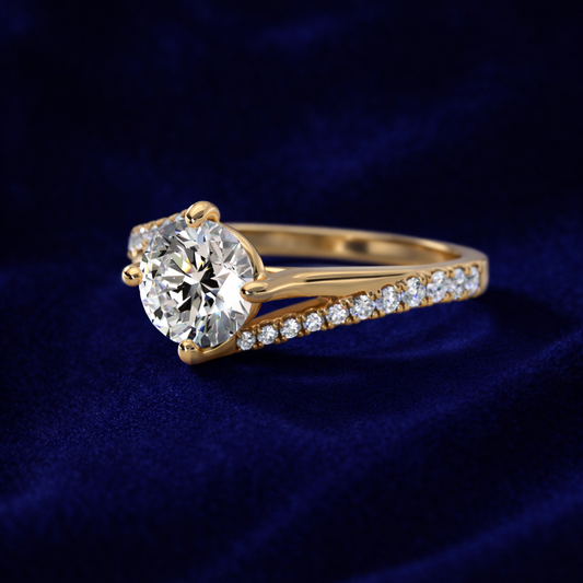 Helia Curve Solitaire Ring