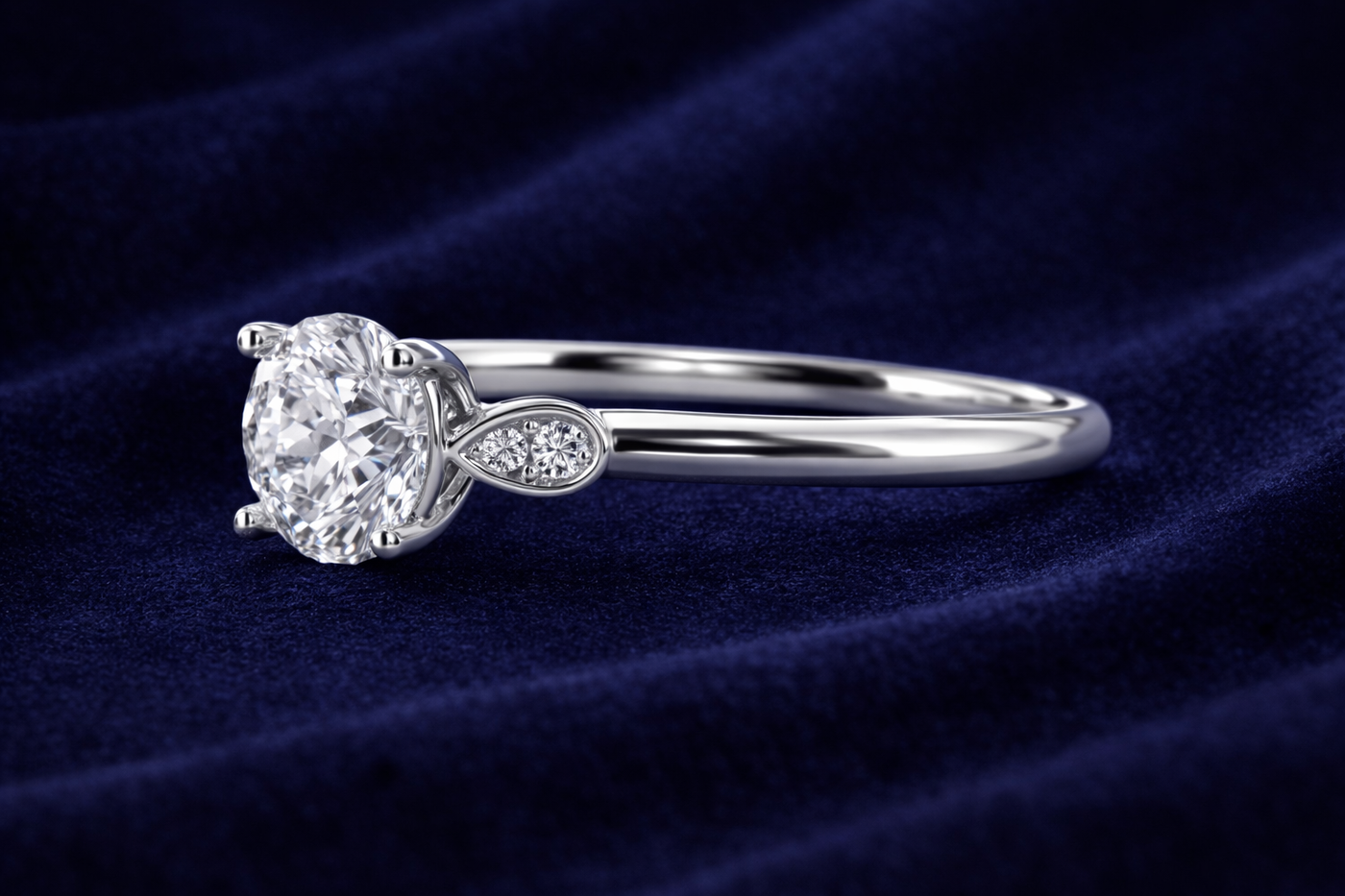 Thaleia Crown Solitaire Ring